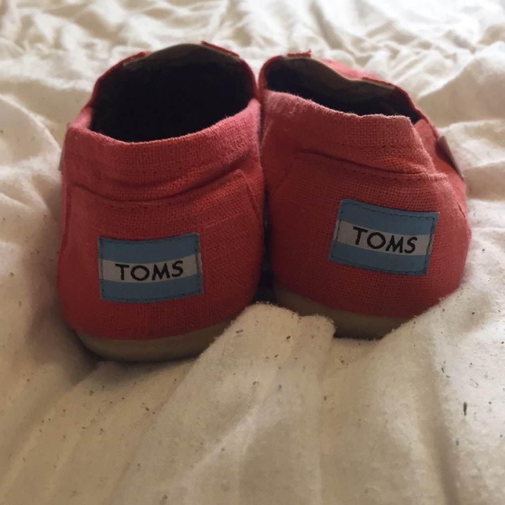 Coral burlap style Toms